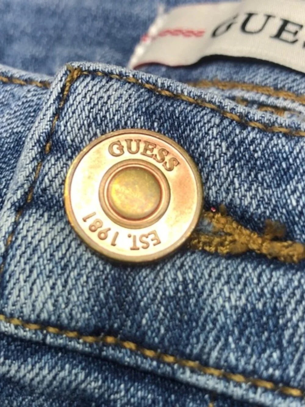 GUESS 1981 SKINNY JEANS 32x28 ⭐️